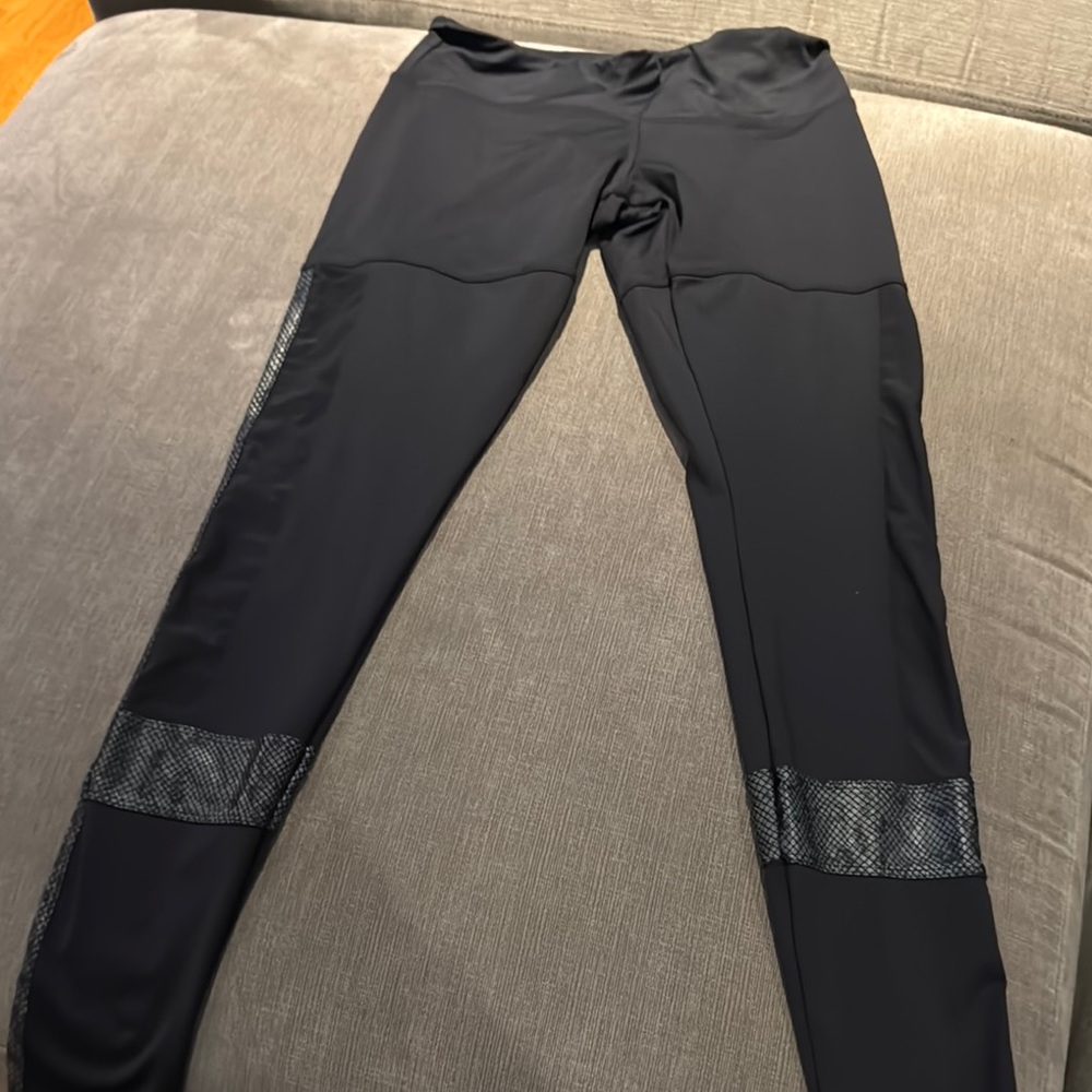 Black Leggings with Detail